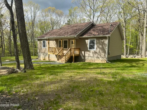 150 Cree Rd, Shohola, PA 18458