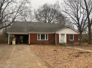206 Bowden St, Senatobia, MS 38668