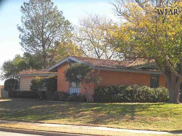 Home for Sale in Wichita Falls, TX $179,000