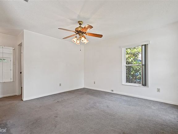 5th image of 36 S Lancelot Ave
