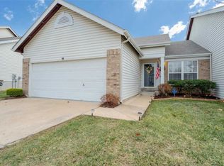 159 Robbins Way Dr, Florissant, MO 63034