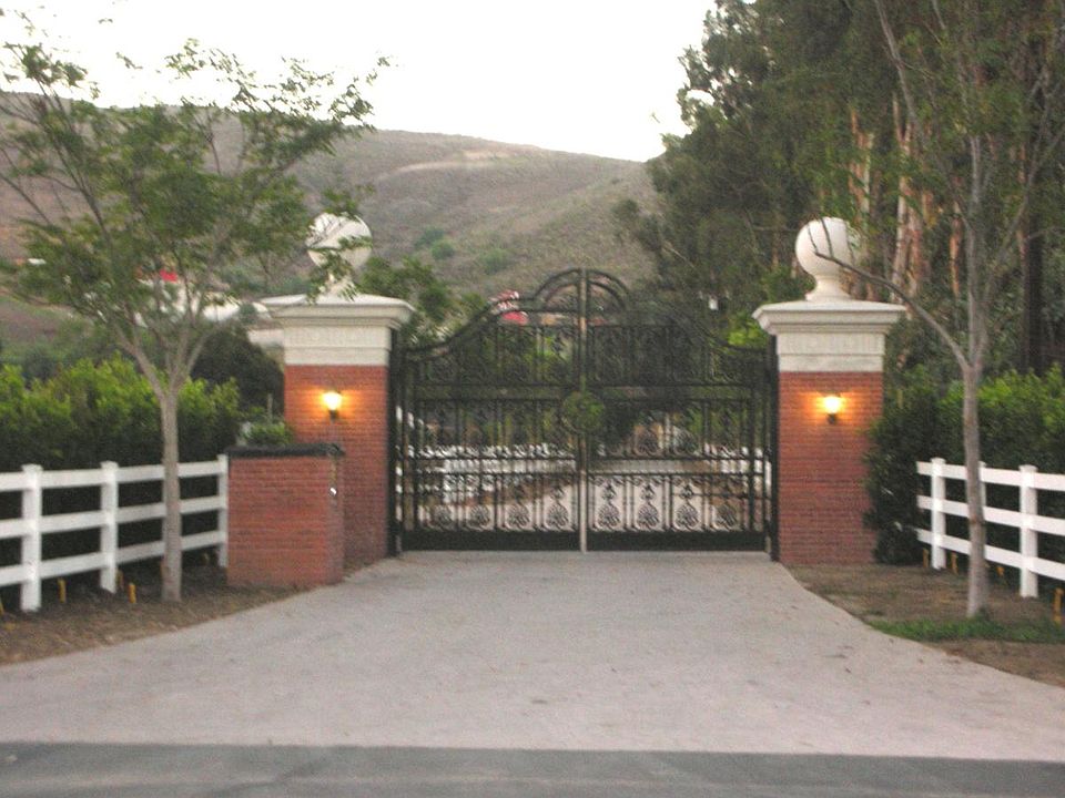 1st image of 1666 E Los Angeles Ave #House