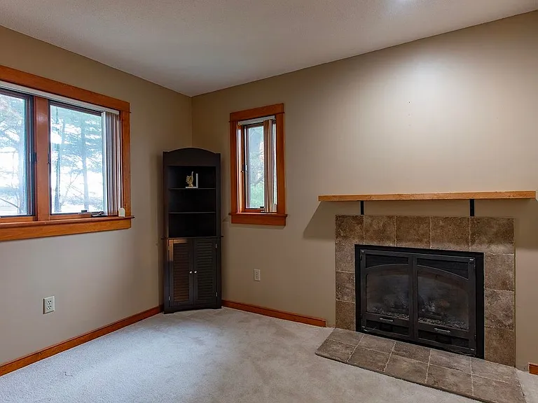 33 Clearwater Dr — Photo 10
