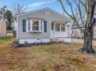 9 Lake Spring Ct, Toms River, NJ 08753