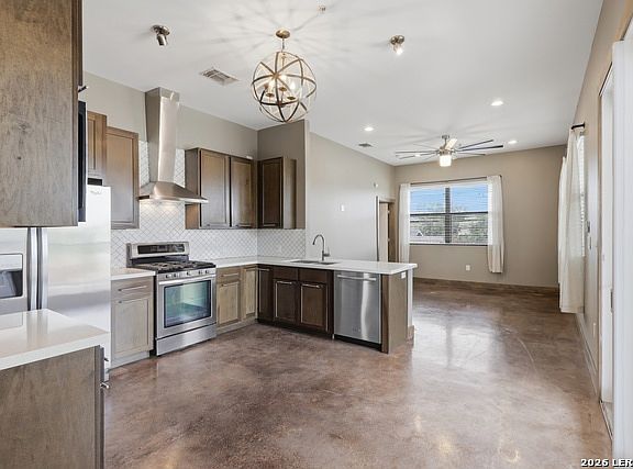 4th image of 1542 N Alamo St Unit 201