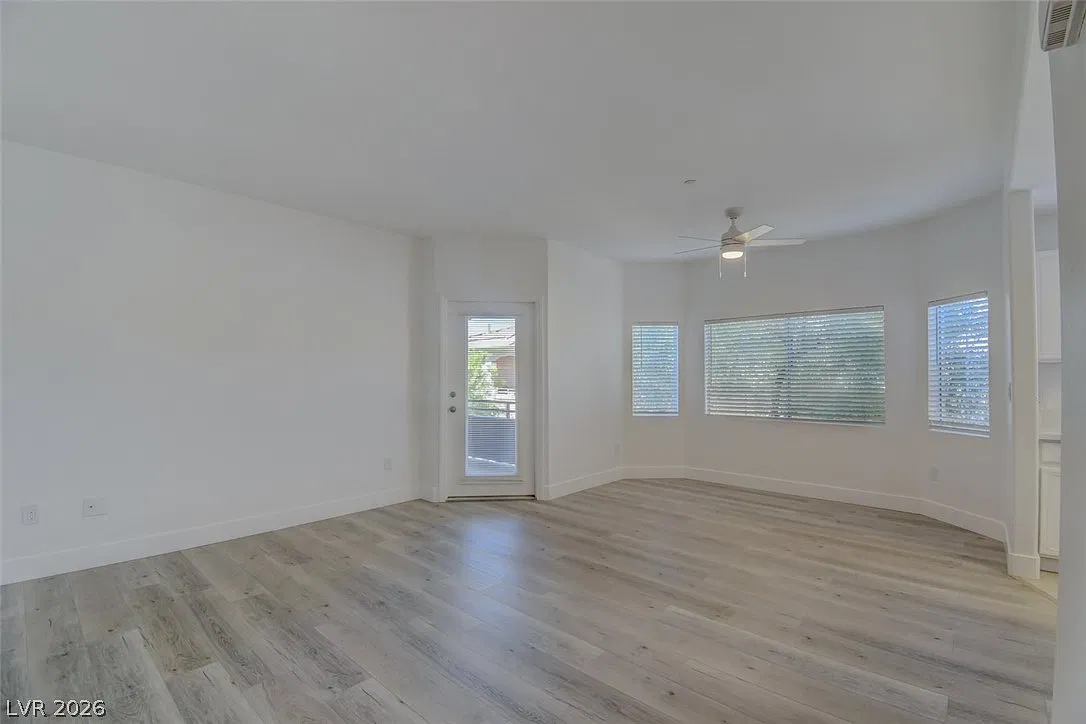 830 Carnegie St — Photo 4