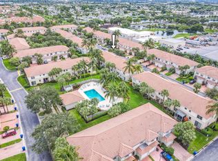 6112 Seminole Gardens Cir, Riviera Beach, FL 33418