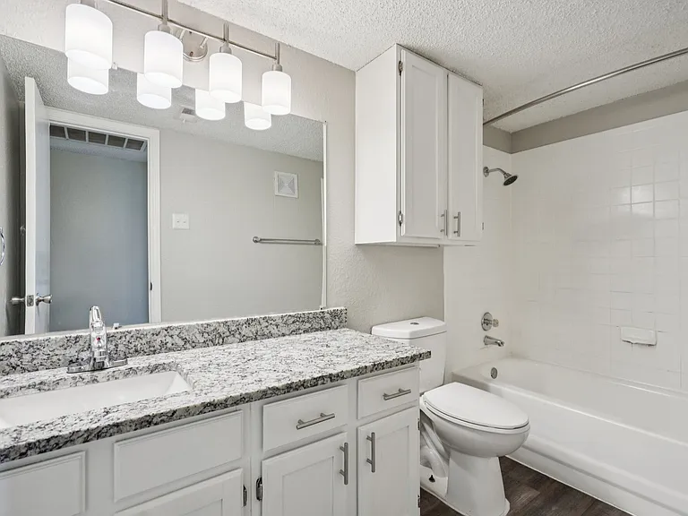 Fieldcrest Apartments — Photo 61