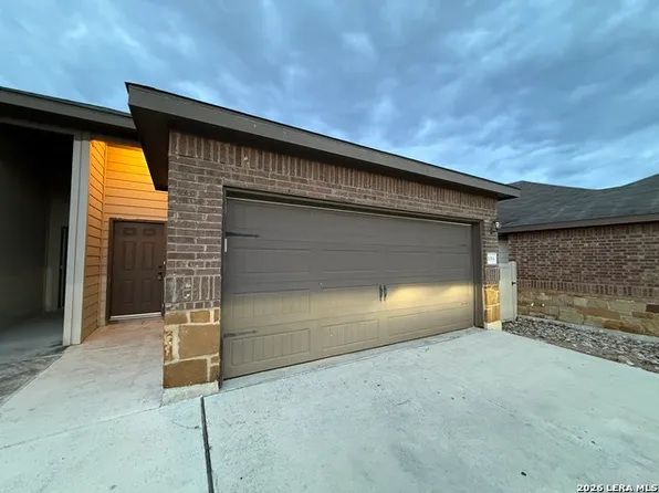 1084 Carolyn Cv, New Braunfels, TX 78130