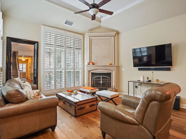 2430 Pavilions Place Ln, Sacramento, CA 95825
