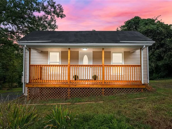 625 Fisher St, Eden, NC 27288