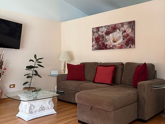 4th image of 4002 N Galesburg Ave