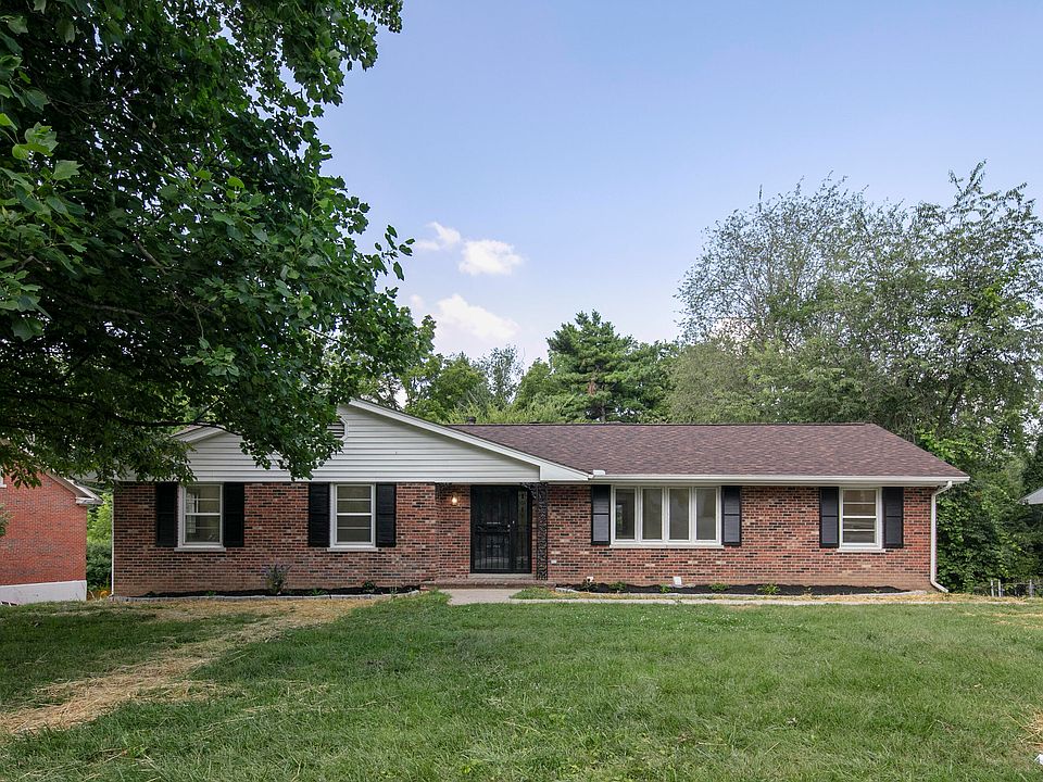 1st image of 3479 Lansdowne Dr
