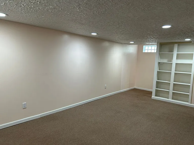 4854 Edsal Dr — Photo 26