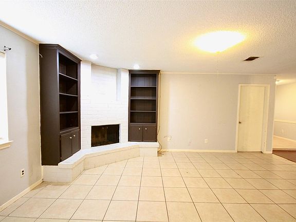 3rd image of 10703 Sageberry Dr