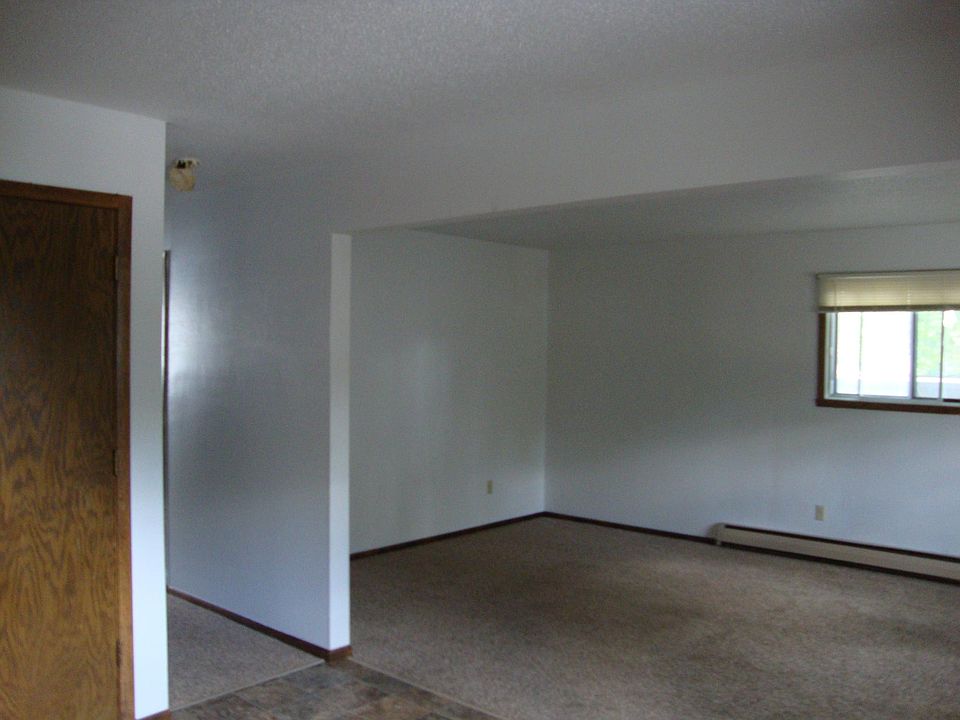 Building Photo 3