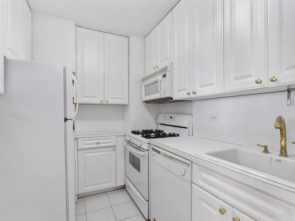 133 Beach 120th Street image 7 of 14