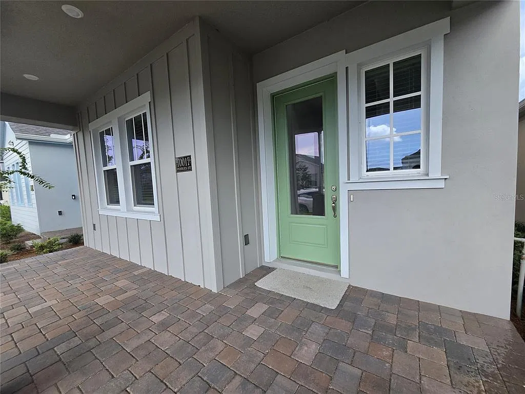 3 bed, 2.5 bath, 2150 sqft, $4,200 — Photo 2