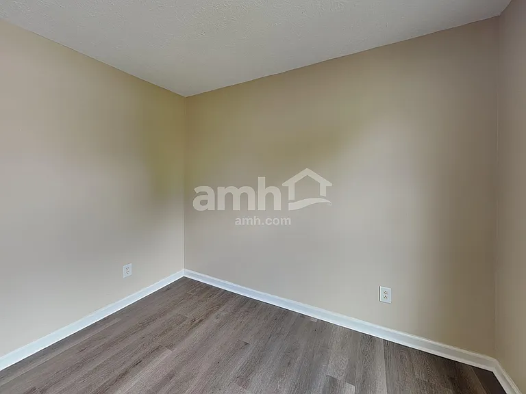 10477 Secretariat Dr — Photo 18