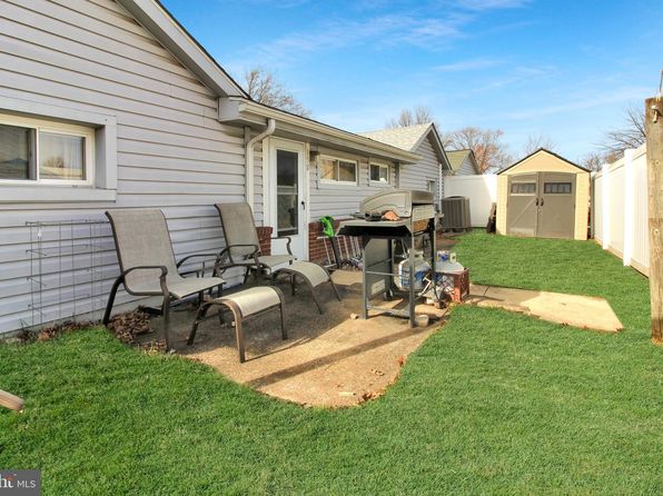 158 W Reliance Rd, Telford, PA 18969
