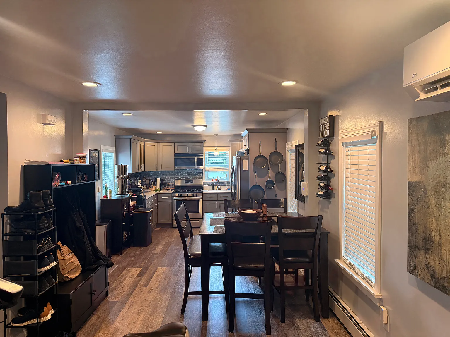 4 bed, 2001 sqft, $3,500 — Photo 3
