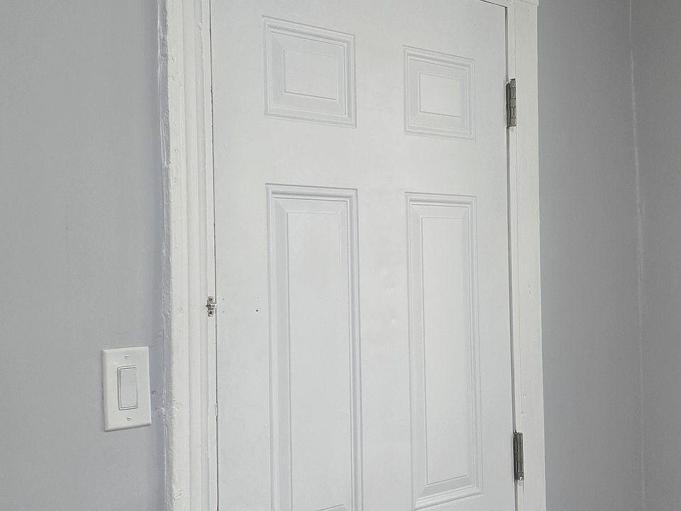 1st image of 316 W Oley St