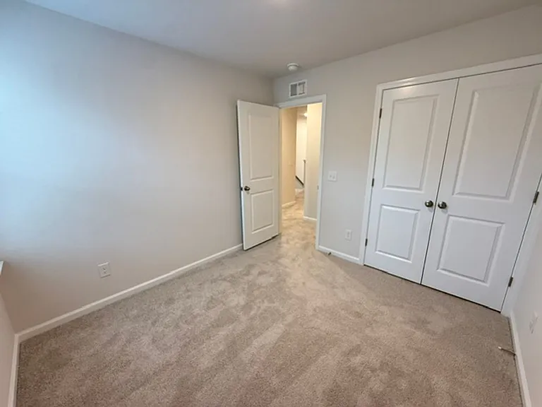465 Martins Creek Blvd — Photo 16