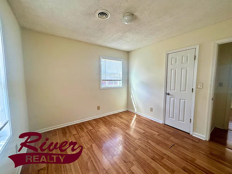 3211 Kevin Dr — Photo 10