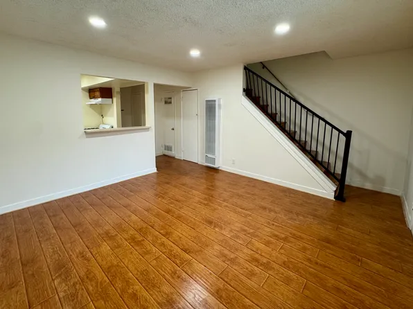 915 E Palmer Ave APT 2, Glendale, CA 91205