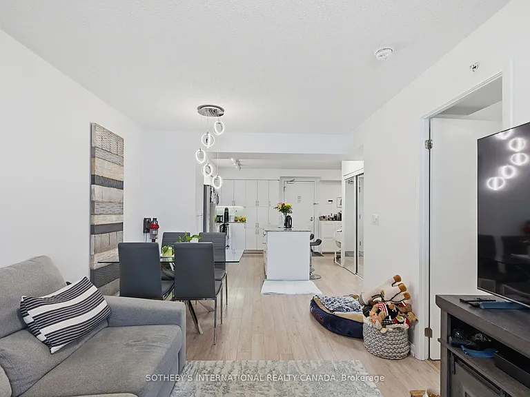 800 Lawrence Ave W #304 — Photo 9