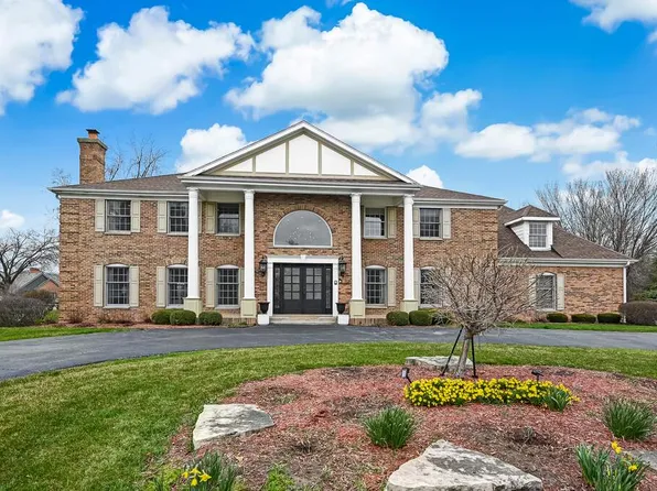1 Pembroke Ln, Oak Brook, IL 60523