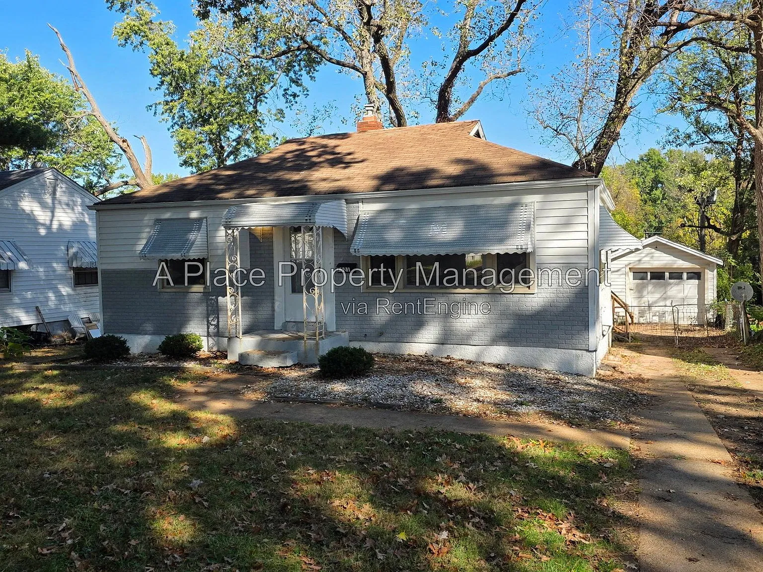 2 bed, 1.0 bath, 792 sqft, $1,195 — Photo 1