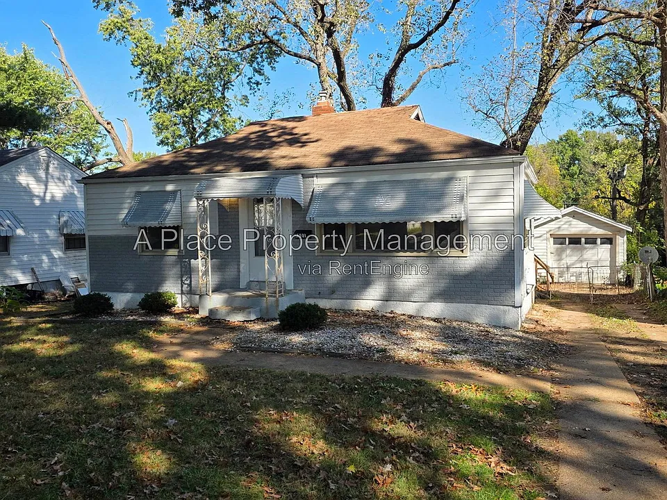 7521 Mallard Dr