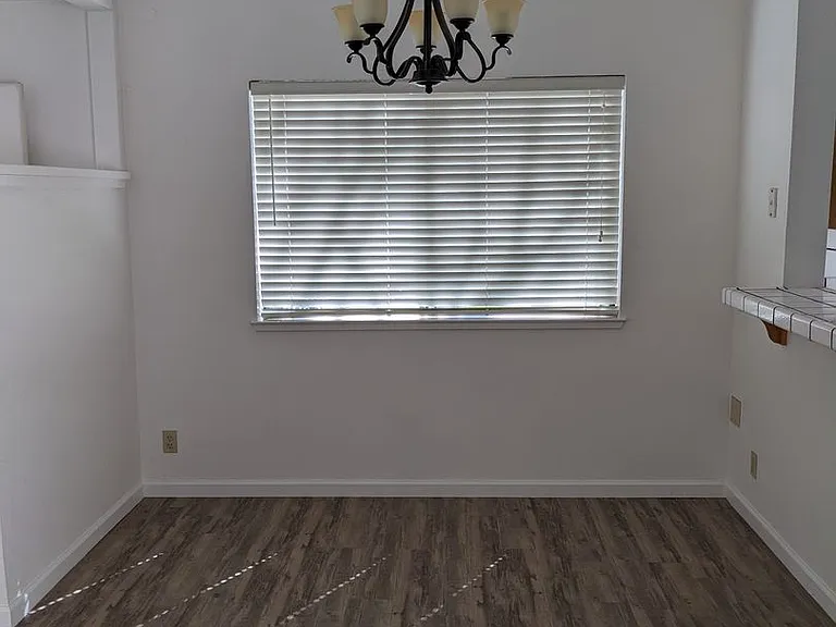 1338 Meadow Ridge Cir — Photo 6