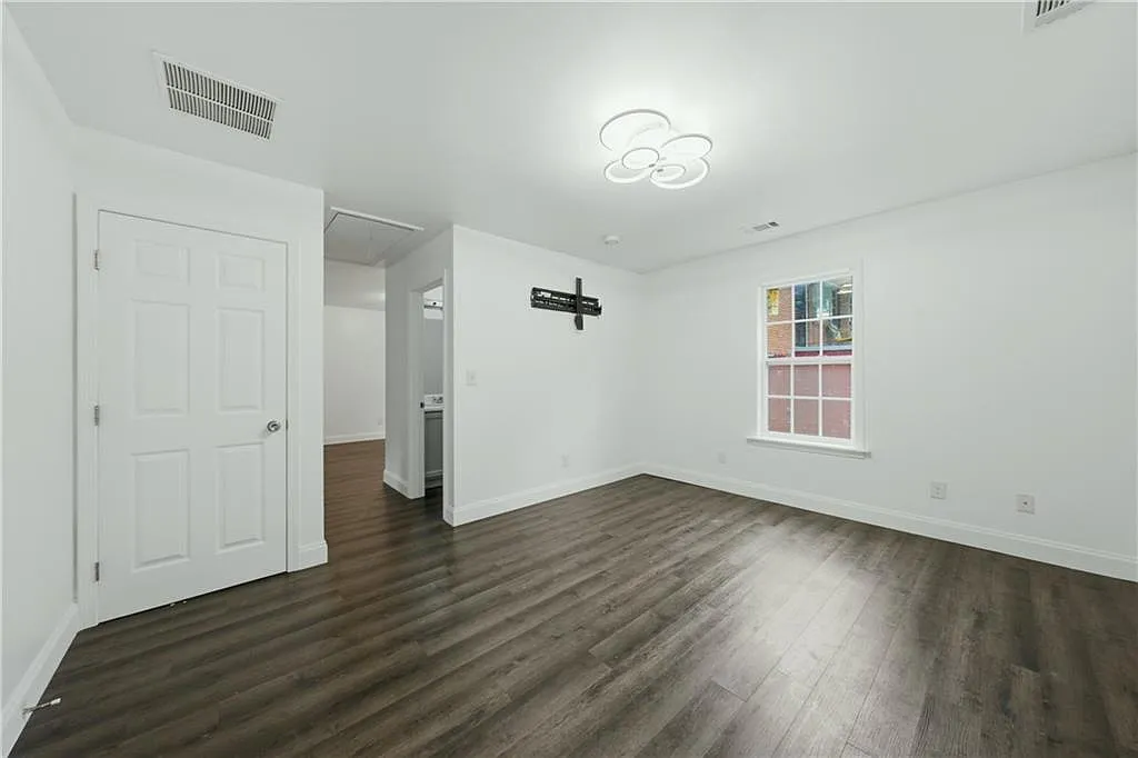 2 bed, 2.0 bath, 965 sqft, $1,700 — Photo 4