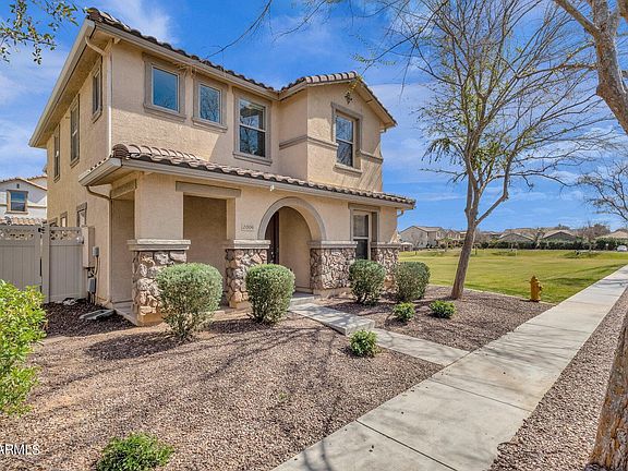 5th image of 1006 S SABINO Drive