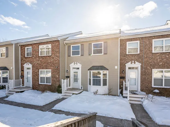 130 Rutledge St, Halifax, NS B4A 1X6