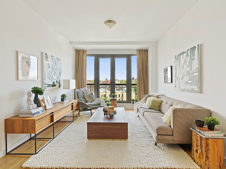 1st image of 500 4th Ave APT 9G