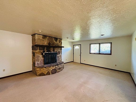 4th image of 4402 Riffe St
