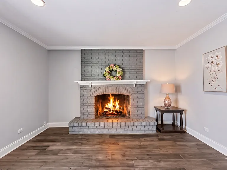 509 Ticonderoga Ln — Photo 33
