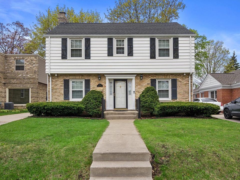 1st image of 722 Orchard STREET