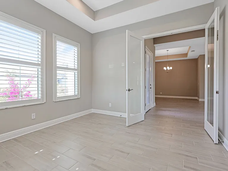 6133 Lungo Lago Dr — Photo 14