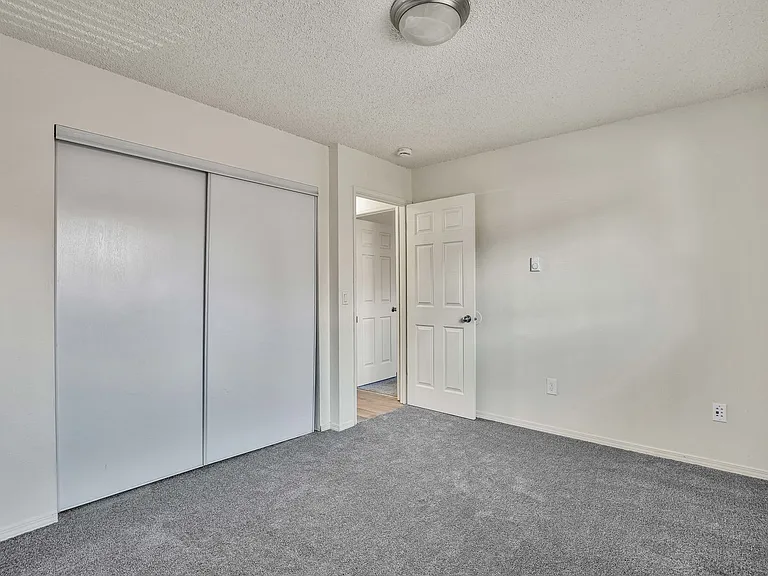 The Patrician Apartments — Photo 9