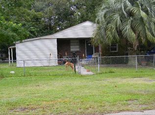 2743 Louise Dr, North Charleston, SC 29405