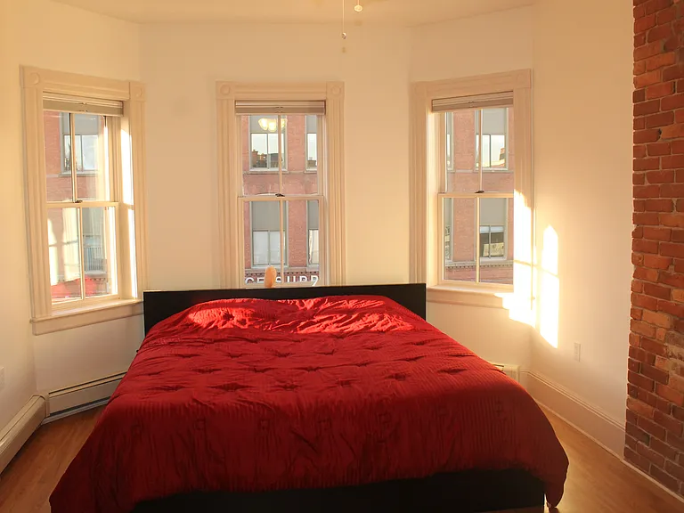 387 Capitol Ave #2 — Photo 6