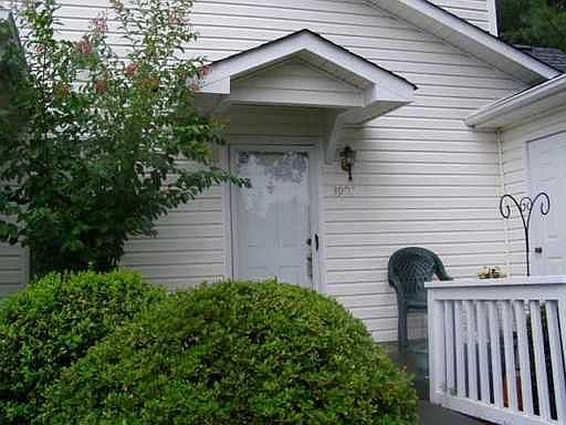 2nd image of 3907 Westridge Meadow Cir