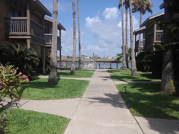 Grounds to Canal and Pool area.