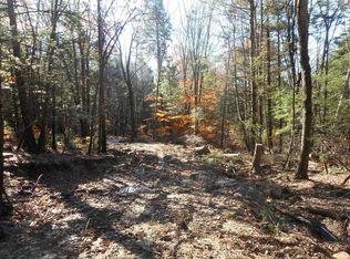 2 County Rd, Huntington, MA 01050