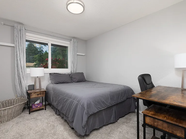 8442 Hawksridge Dr SE — Photo 28