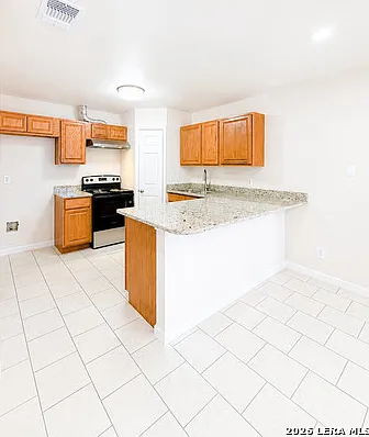 2 bed, 1.5 bath, 950 sqft, $1,150 — Photo 3